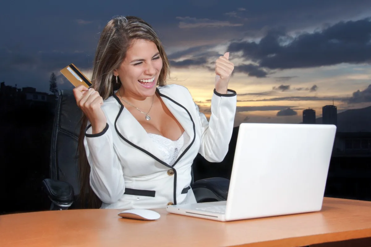 Quels sont les avantages d’un compte bancaire professionnel en ligne ?